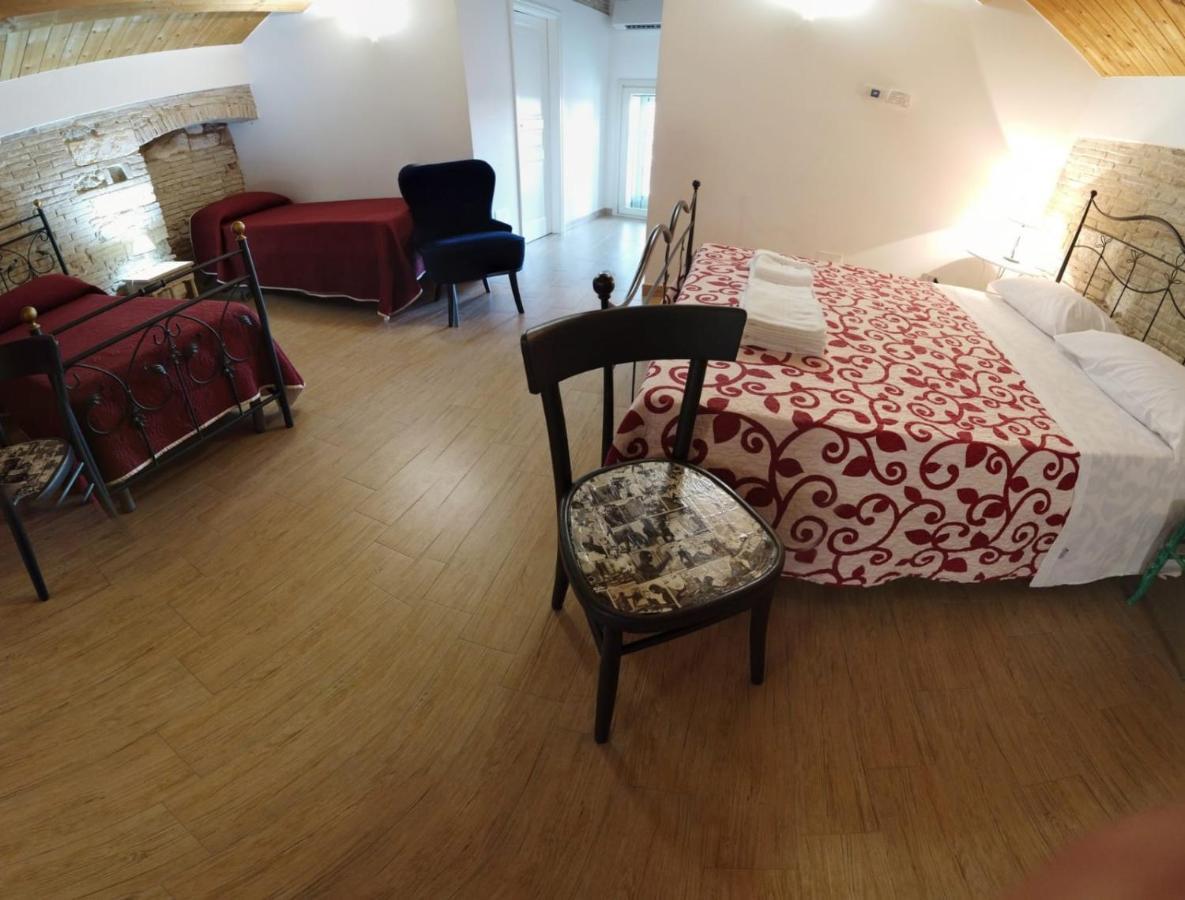 Residenza Delle Grazie Bed & Breakfast Miglionico Exterior photo
